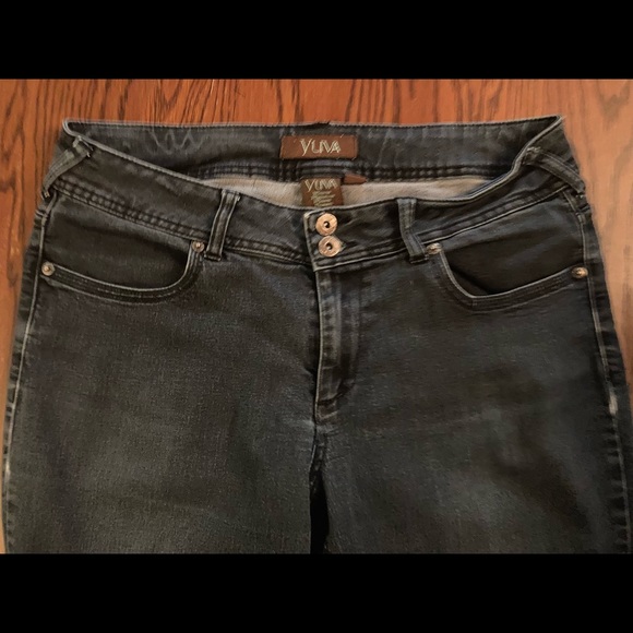 Yuva Jeans - Picture 4 of 4